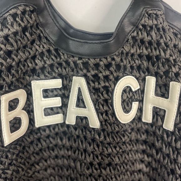 BEACH Bag, the cutest black woven boho styled shoulder bag. Fairly large and FAB - Picture 2 of 2